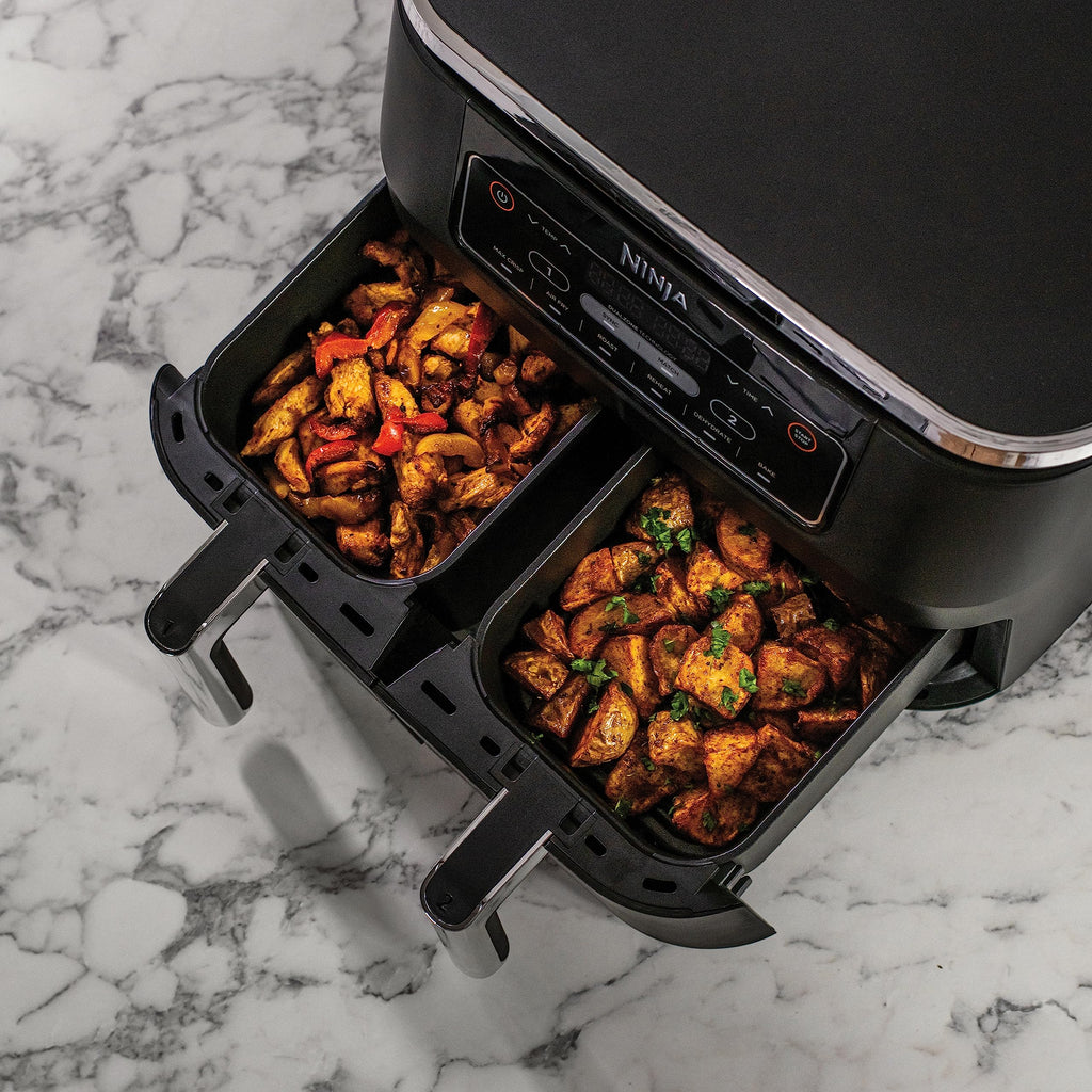 NINJA Foodi DualZone Air Fryer 2 Compartiments, 2 Zones de Cuisson Indépendentes, Capacité 7,6L, Air Fyer 6-en-1, Max 240°C, Pièces Antiadhésives Amovibles lavables au lave-vaisselle, Noir AF300EU